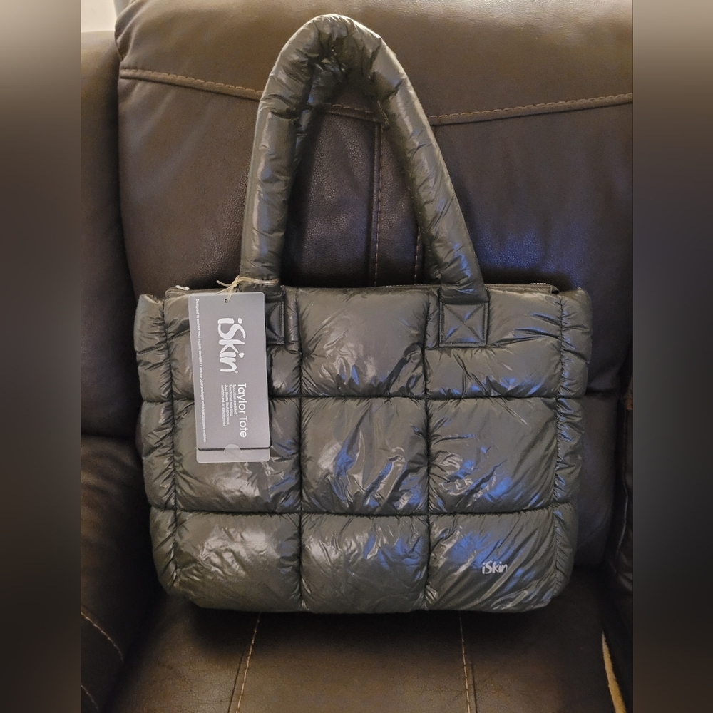 ISKIN PUFFER TAYLOR TOTE SHINY GRAY NEW